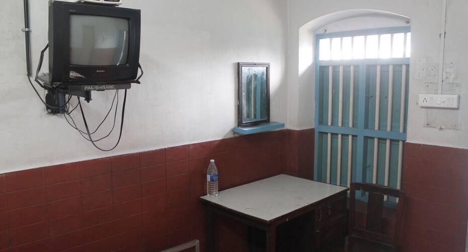 Udupi Lodge, Kochi 4